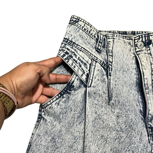 Jordache Vintage 80’s Acid Wash Cuff Blue Jeans Made in Hong Kong Size 9/10 - Picture 10 of 11